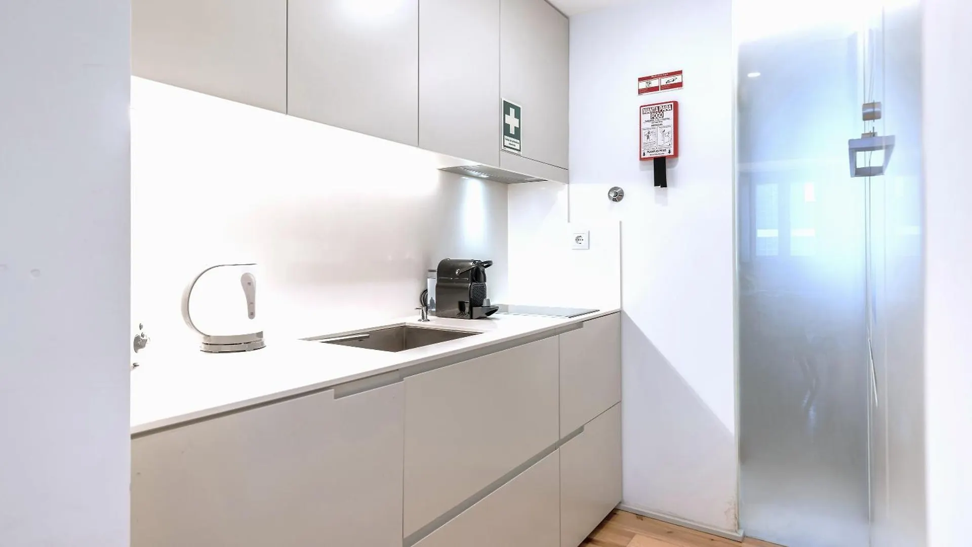 Wood And Marble 1Bdr Apartment By Lovelystay Lisboa